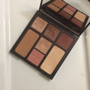 Charlotte Tilbury instant look in a palette in Gorgeous Glowing beauty.